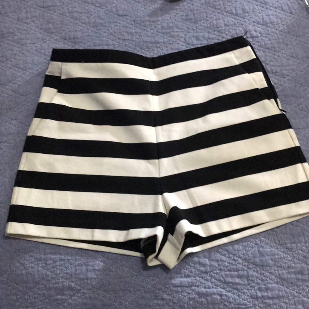 High waisted Stripe Shorts